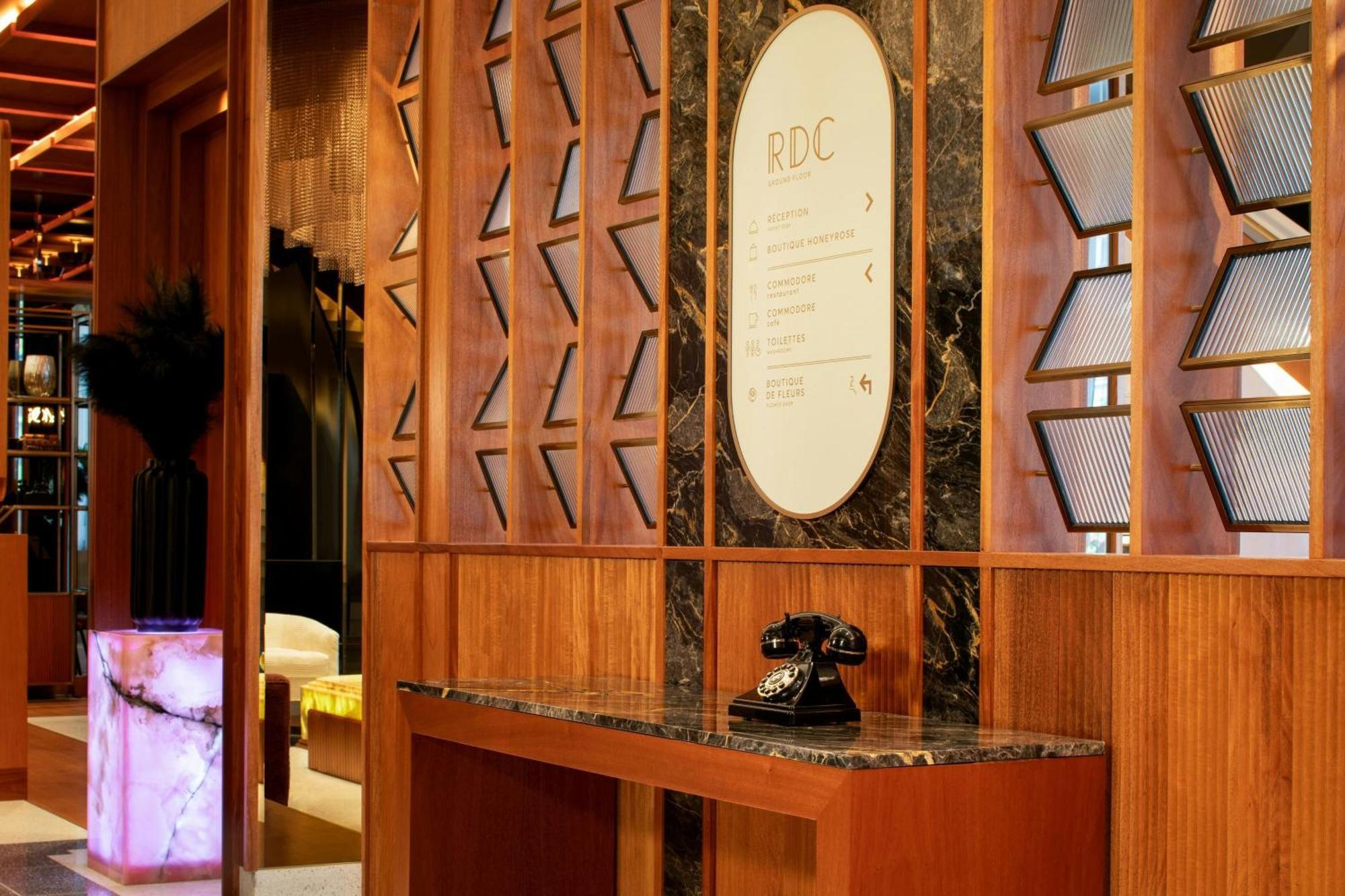 Honeyrose Hotel, Montreal, A Tribute Portfolio Hotel Екстер'єр фото The interior of the lobby