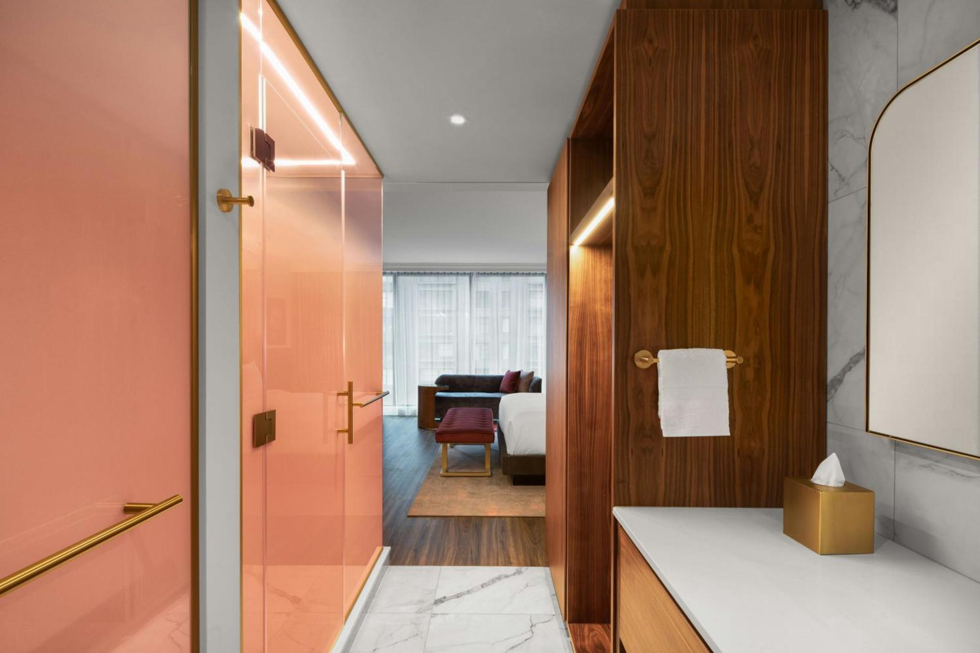 Honeyrose Hotel, Montreal, A Tribute Portfolio Hotel Екстер'єр фото A bathroom at the hotel